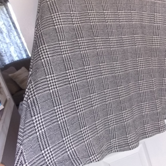 Mossimo Plaid Jumper - Picture 5 of 8